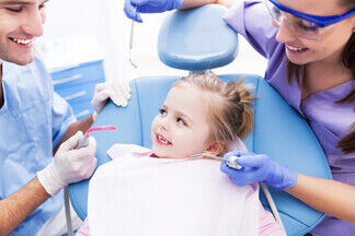 Новогодняя акция на профессиональную детскую гигиену зубов