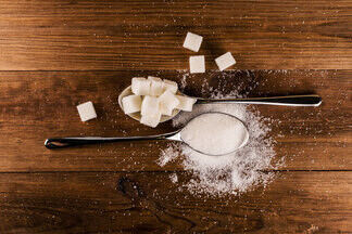 Медики рассказали об основных симптомах переизбытка сахара в организме
