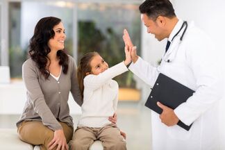 Как выбрать семейного врача и по каким вопросам к нему обращаться, рассказали в Минздраве