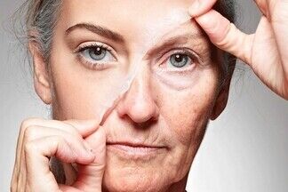 Названы 6 привычек, которые ускоряют процесс старения