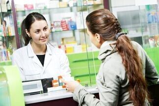 Украинцы смогут возвращать лекарства в аптеку